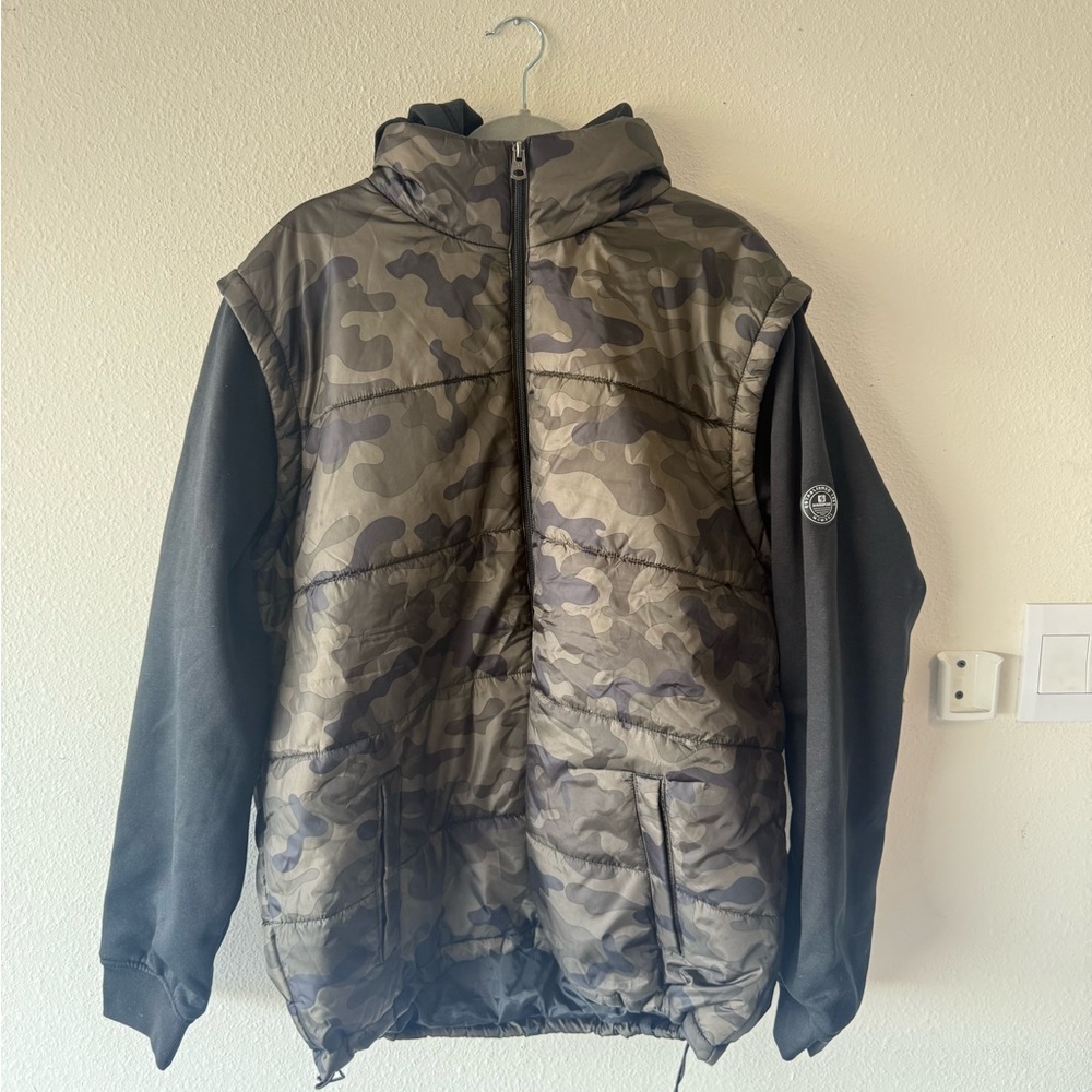 South Pole Camouflage Puffer Jacket with Black Sleeves